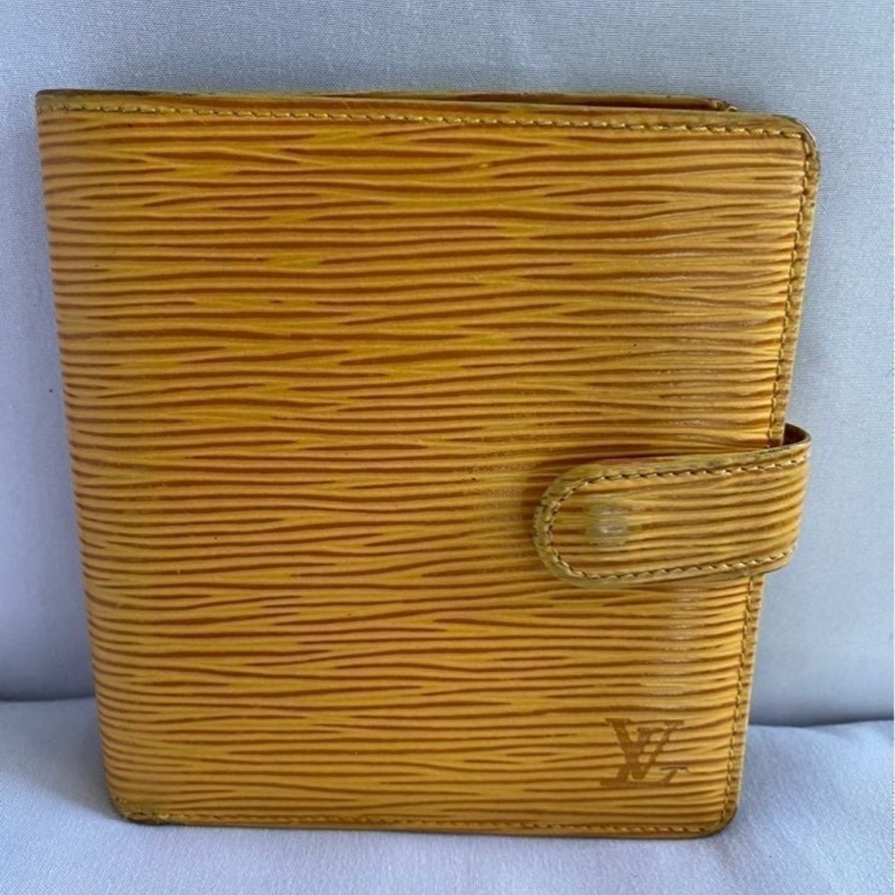 Louis Vuitton EPI Billets Compact Yellow Leather Wallet 🍀😘